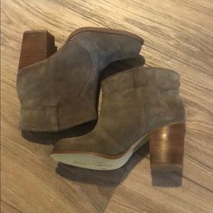 BOOTIE..SUEDE FROM **SPLENDID! Lakota Suede Bootie